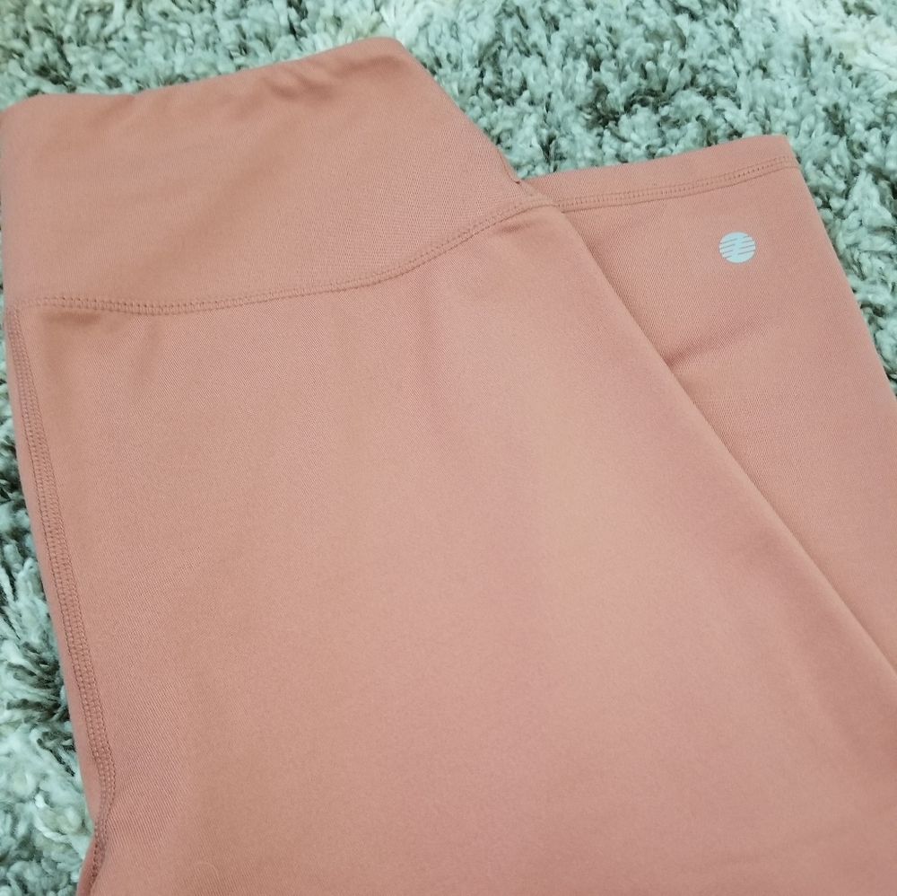 Zella Capri Leggings Like New
